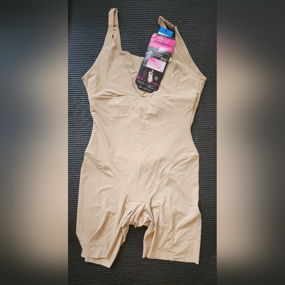 Shapewear - Picture 2 of 4